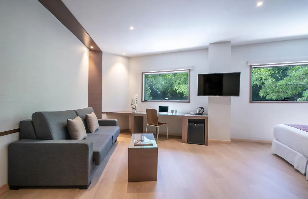 Hotel Granada By Pierre & Vacances-1